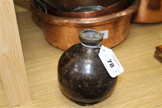 A Chinese Henan black glazed vase H.14cm